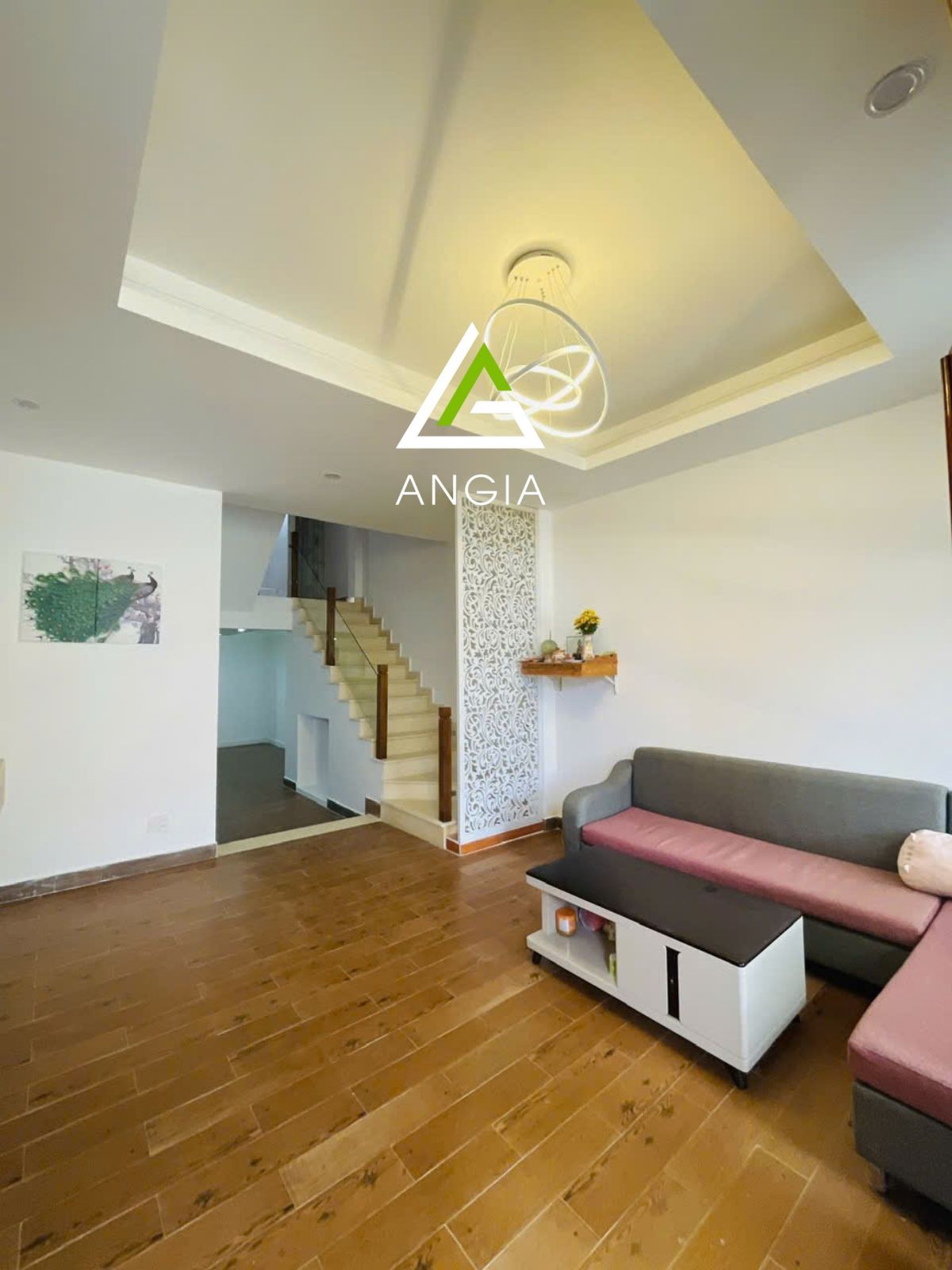 Nhà Phù Đổng Thiên Vương (Anada), P8, Đà Lạt- Giá: 8ty9