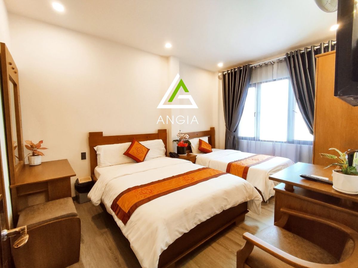 Khách sạn mặt tiền Hai Bà Trưng - Giá: 65ty