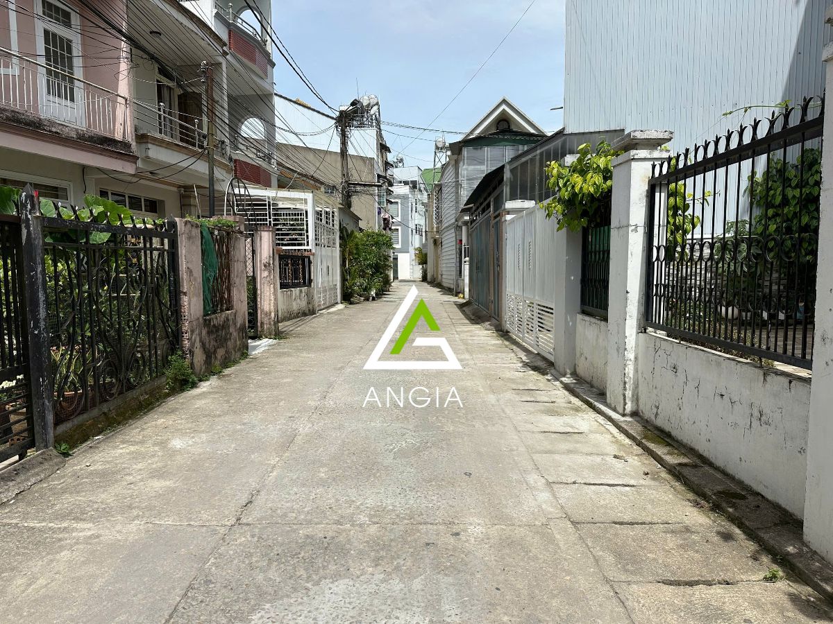 Nhà Hoàng Diệu - Giá: 6ty4