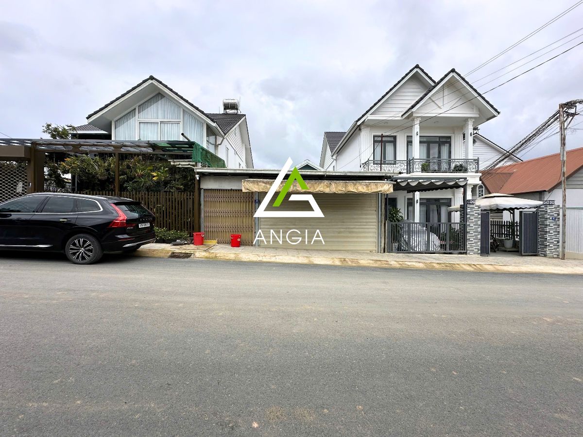 Bán đất tặng nhà Mặt tiền Mai Xuân Thưởng - Giá: 12ty5