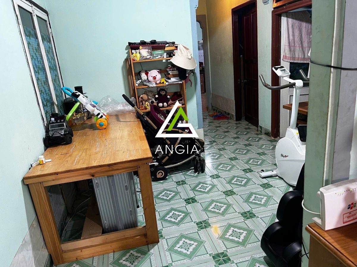 Nhà mặt tiền Nguyễn Hữu Cầu - Giá: 5ty7