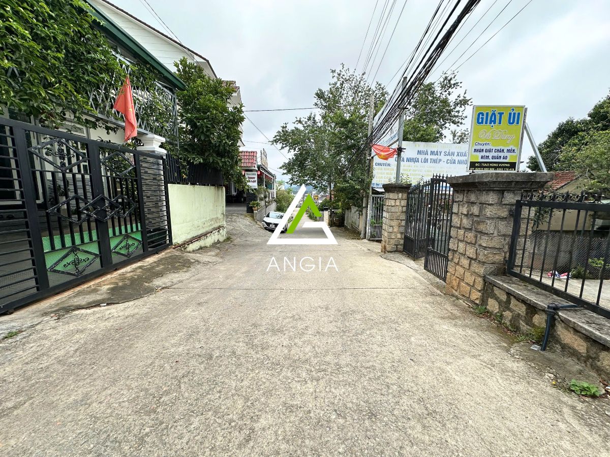 Đất Hùng Vương - Giá: 8ty8, tlcc