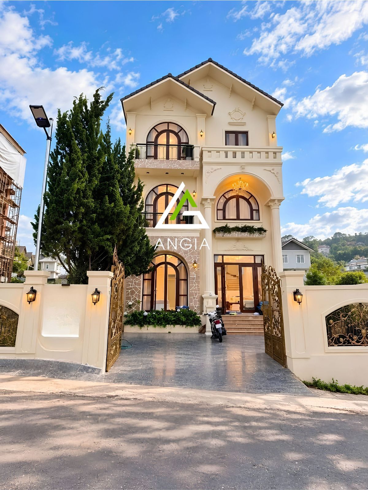 Biệt thự Trịnh Hoài Đức - Giá: 13ty5