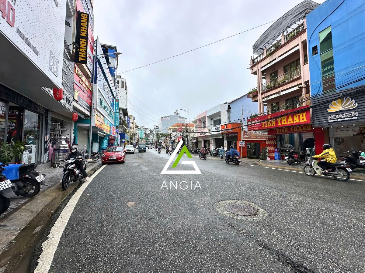 Nhà mặt tiền Phan Đình Phùng - Giá: 21ty, tlcc