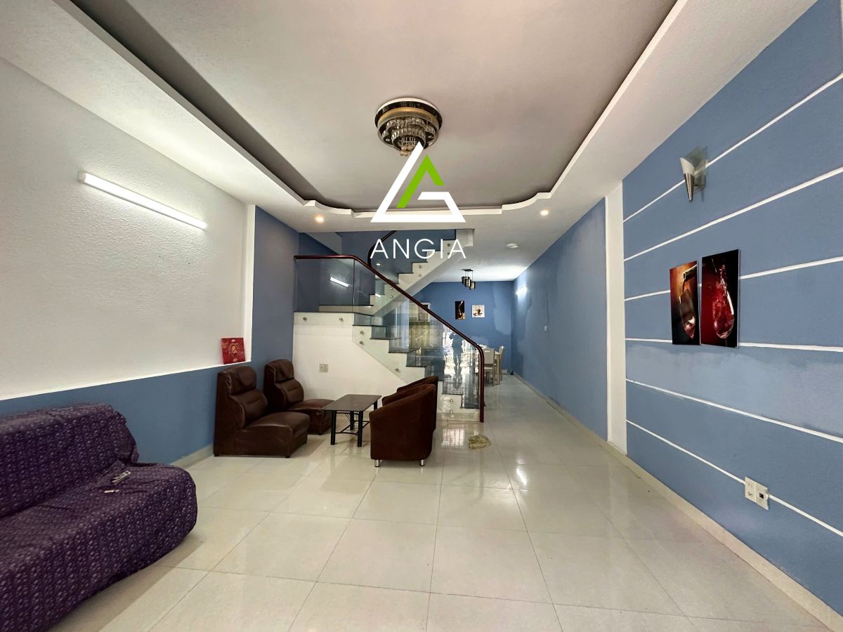 Nhà Nguyễn Trung Trực - Giá: 5ty250