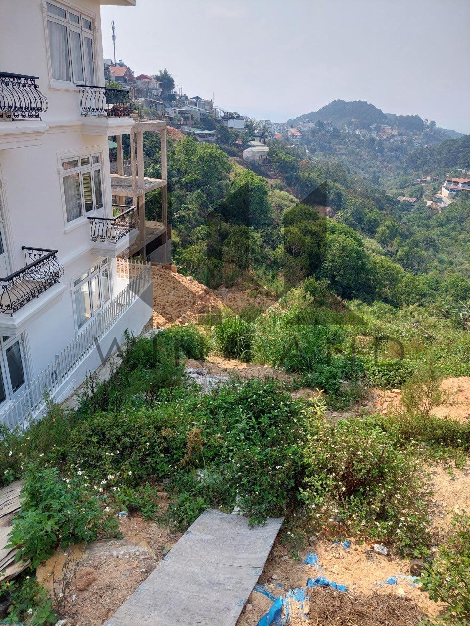 Đất Hoàng Hoa Thám - Giá: 8ty7