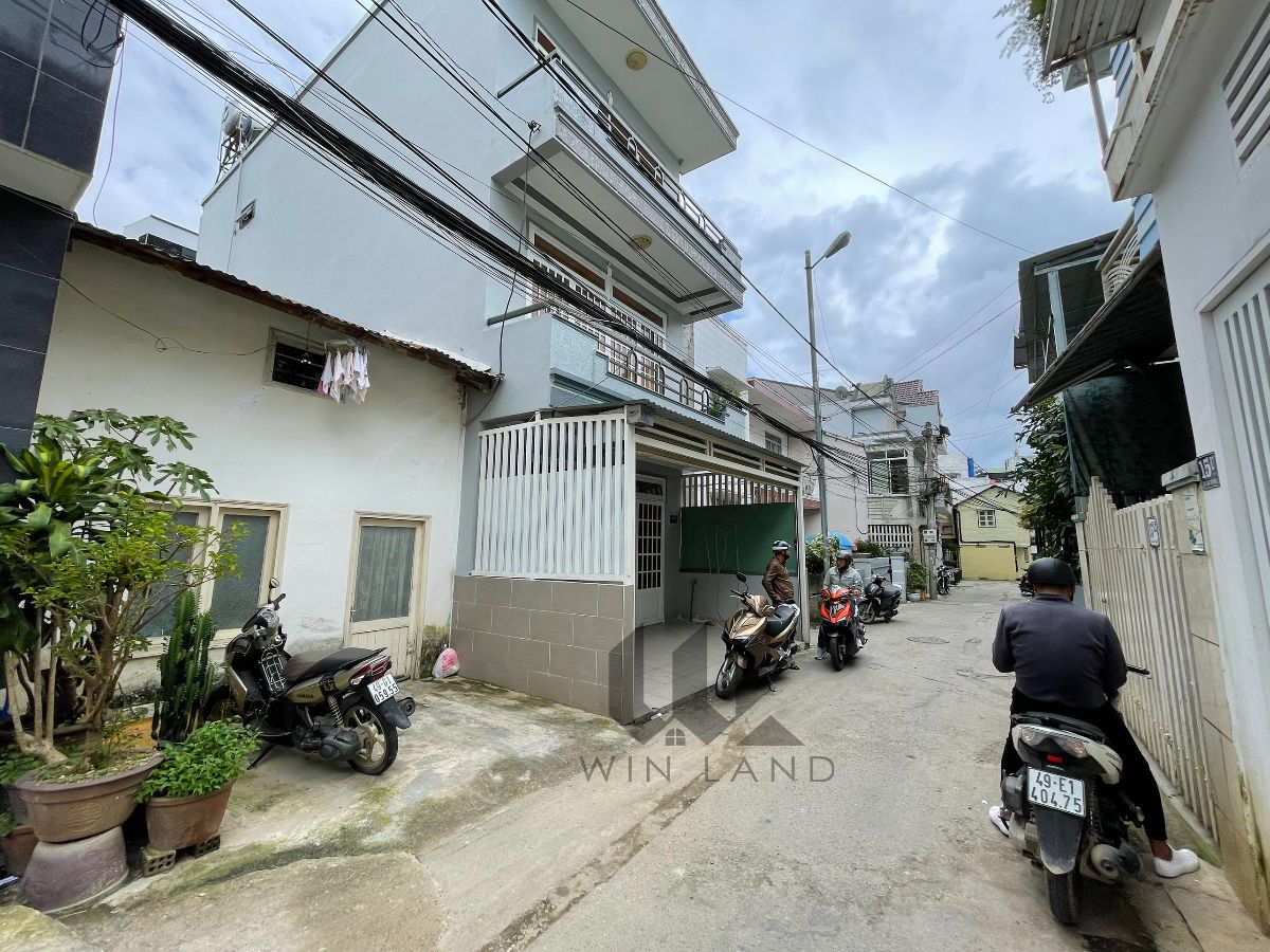 Bán đất tặng nhà Hai Bà Trưng - Giá: 3ty4