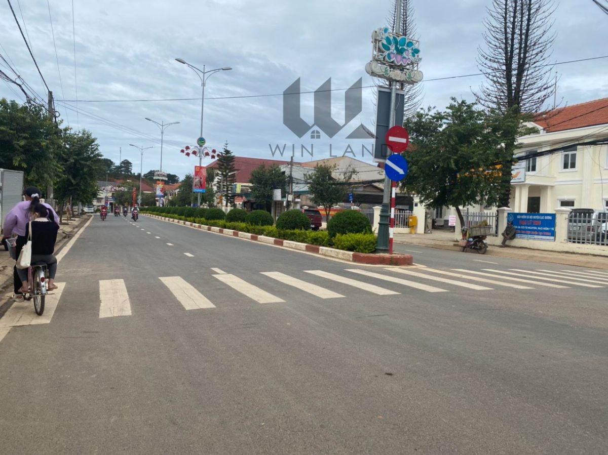 Bán đất tặng nhà Mặt tiền LangBiang, Lạc Dương - Giá: 7ty2