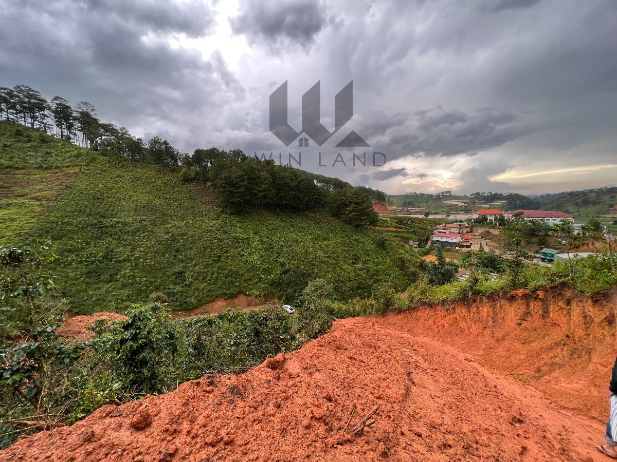 Đất Păng Tiêng, huyện Lạc Dương - Giá: 9ty