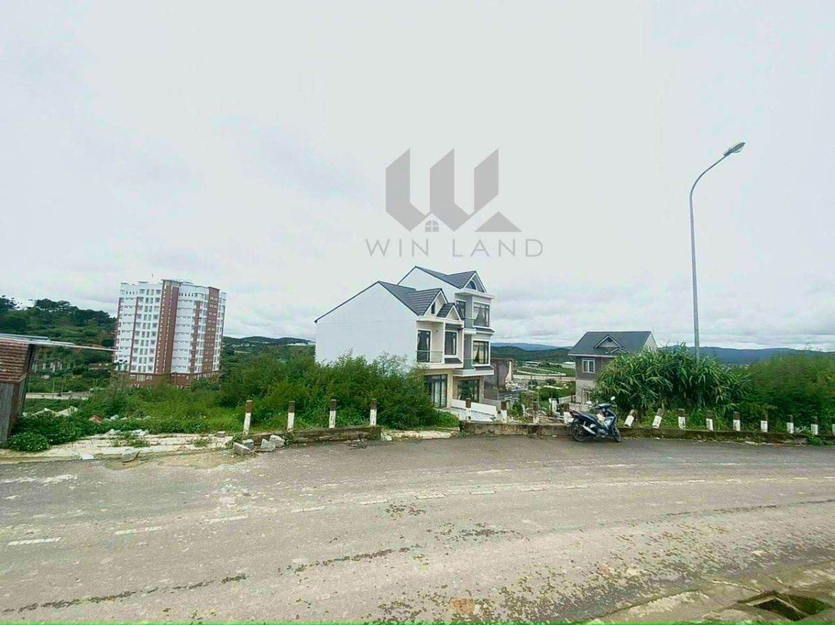Đất KQH Nguyễn Hoàng - Giá: 4ty650