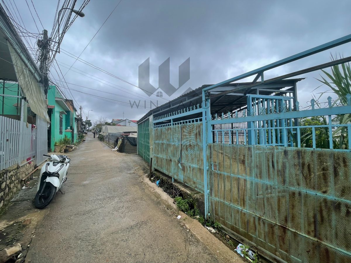Bán đất tặng nhà Nguyên Tử Lực - Giá: 12ty, tlcc