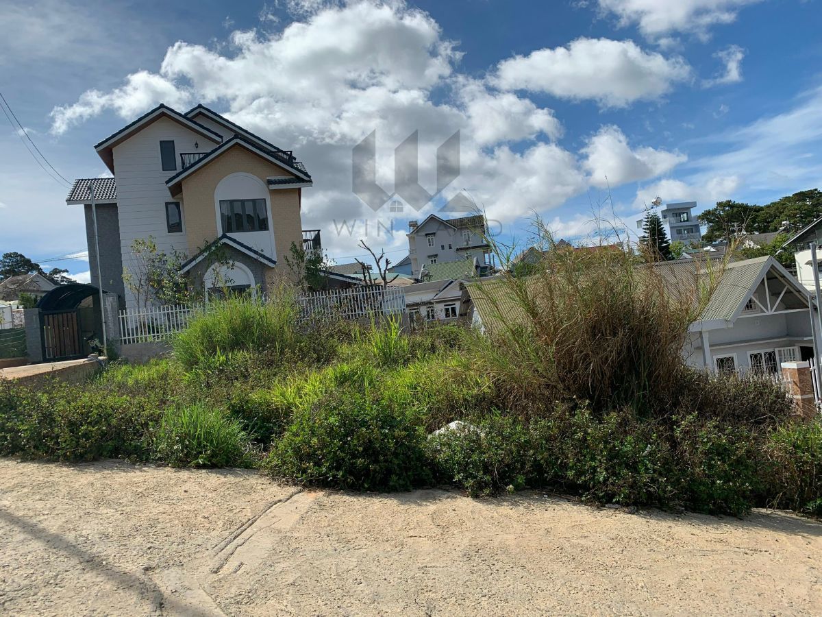 Đất Nam Hồ - Giá: 6ty8