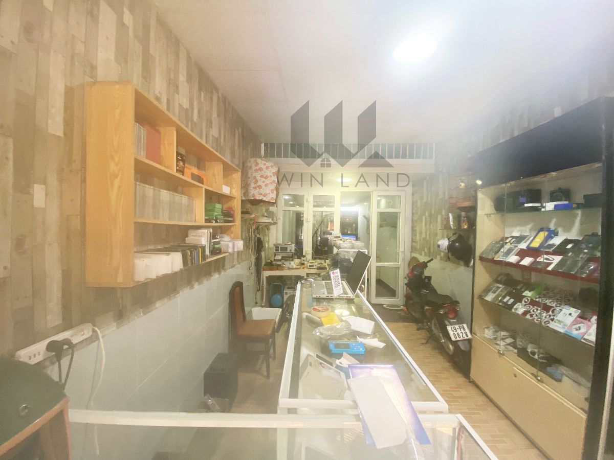 Nhà Mặt tiền kinh doanh Trường Chinh - Giá: 9ty9