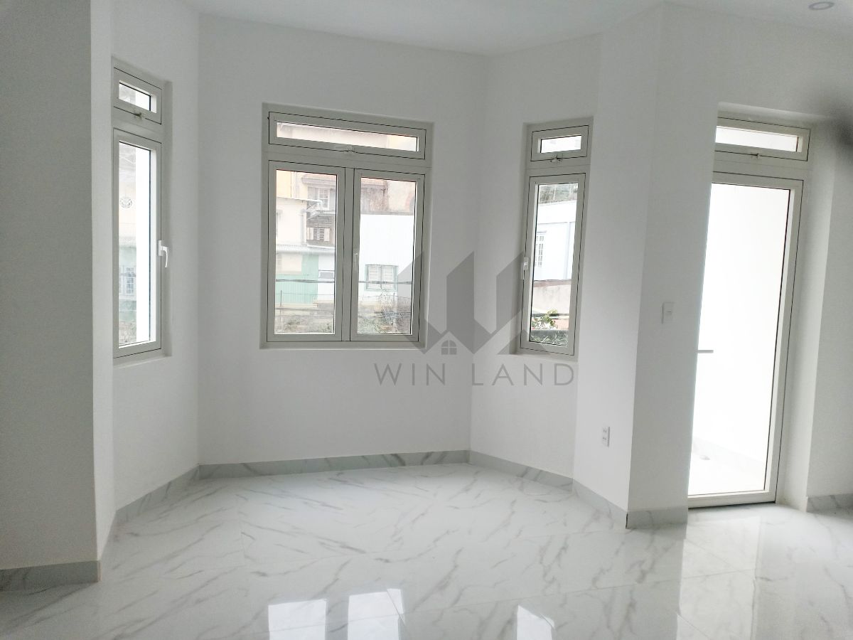 Nhà Phạm Hồng Thái - Giá: 12ty