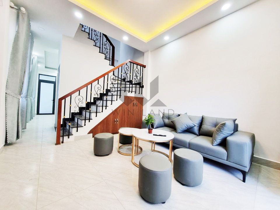 Nhà Nam Hồ - Giá: 4ty1
