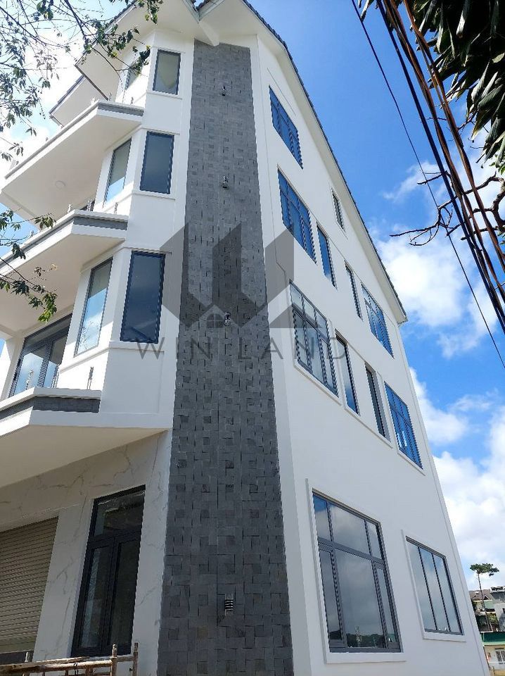 Nhà Ngô Quyền - Giá: 8ty7