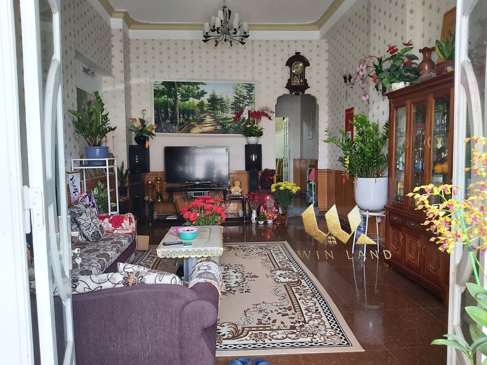 Nhà KQH Nguyễn Khuyến - Giá: 9ty2