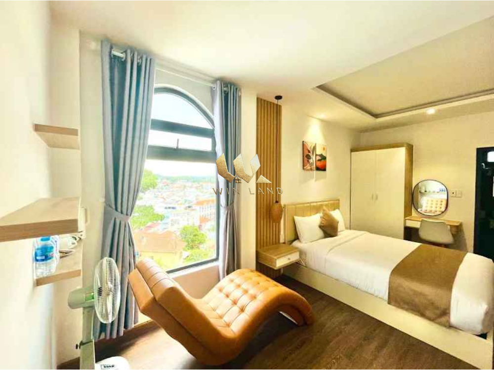Khách sạn 2 sao Thủ Khoa Huân - Giá: 38ty