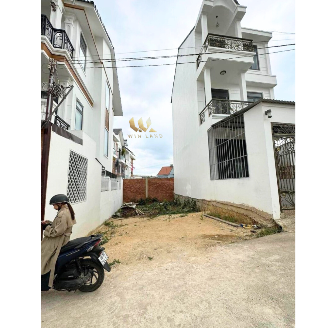 Đất Nguyễn Hữu Cầu - Giá: 2ty325