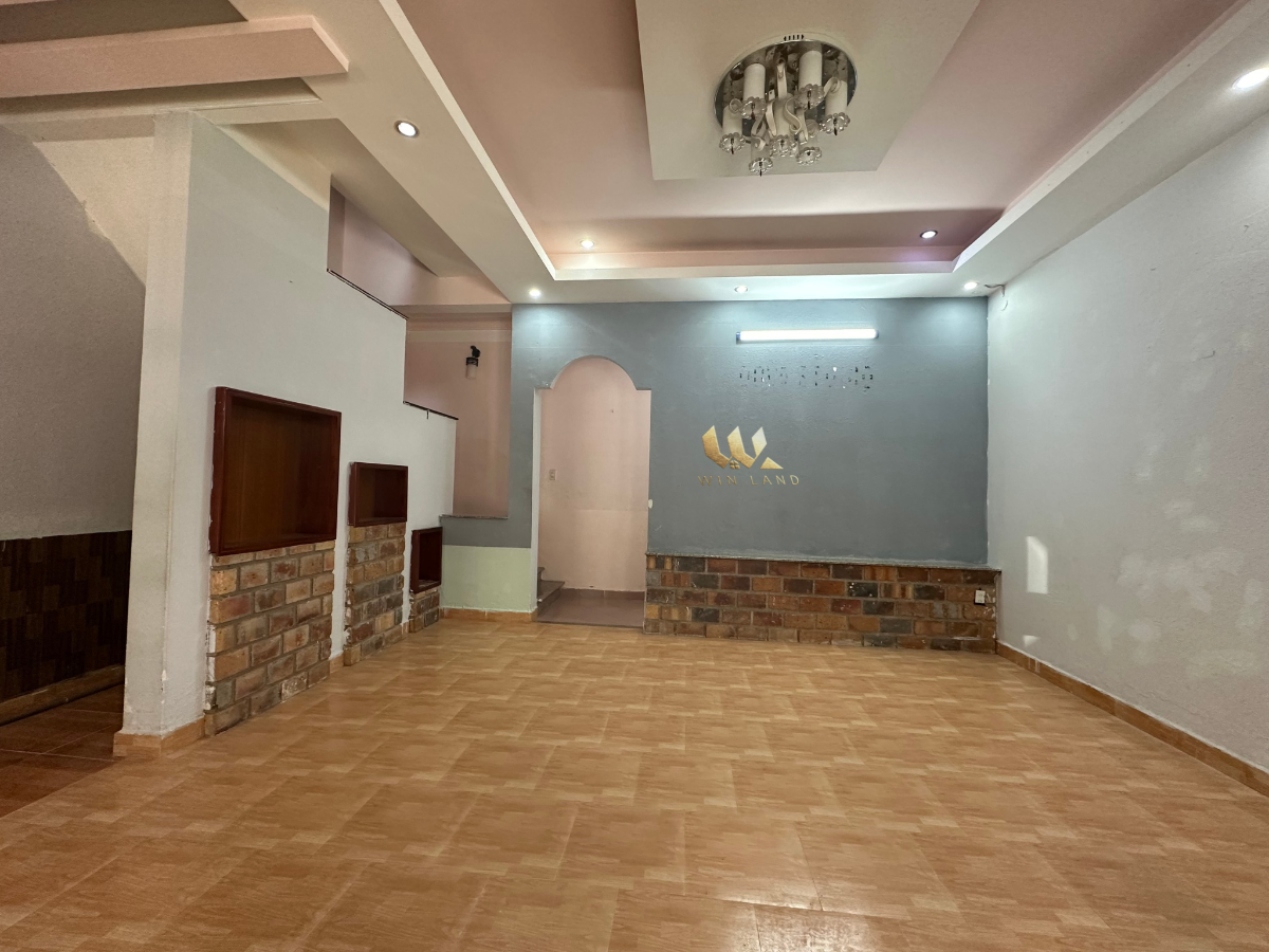 Nhà La Sơn Phu Tử - Giá: 7ty