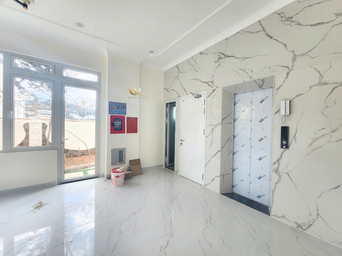 Biệt thự Cao cấp Trịnh Hoài Đức - Giá: 14ty