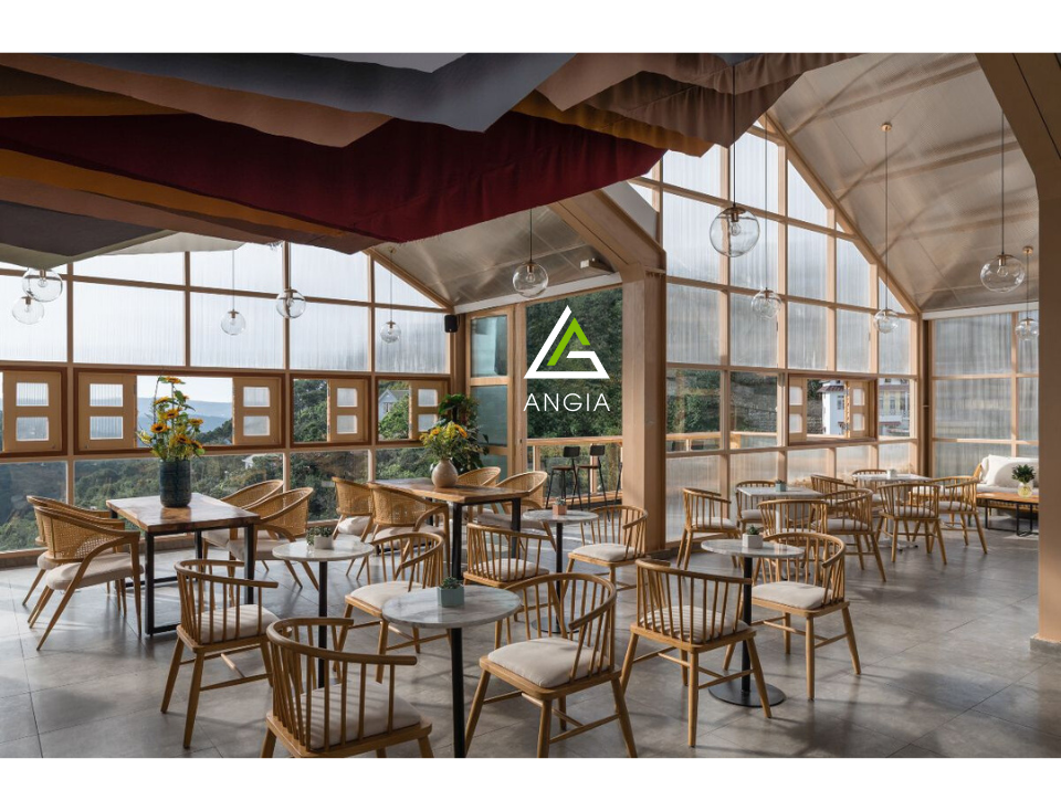 Biệt thự Cafe mặt tiền Hoàng Hoa Thám - Giá: 110ty
