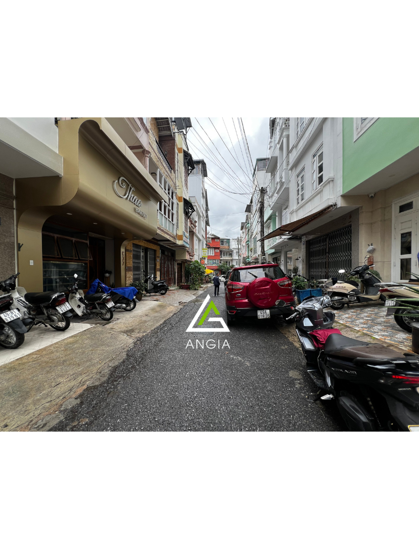 Nhà Liền kề KQH Hoàng Văn Thụ - Giá: 11ty3