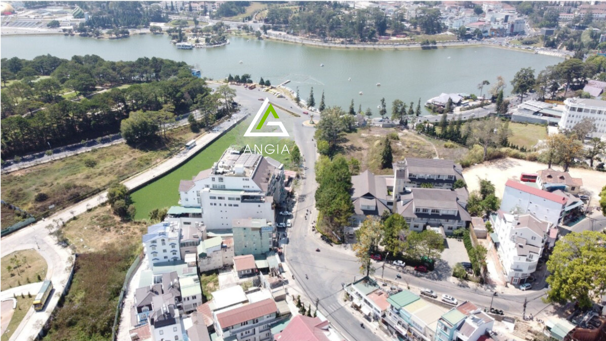 Đất Mặt tiền Bùi Thị Xuân - Giá: 150ty