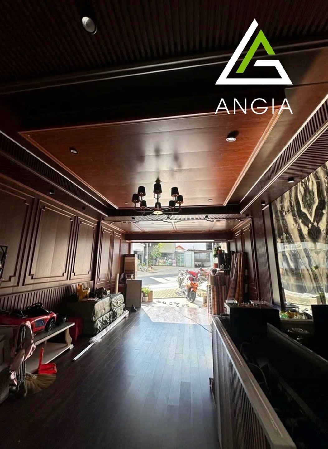 Nhà 2 mặt tiền Nguyên Tử Lực - Giá: 14ty2