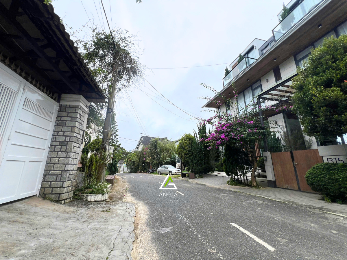 Biệt thự view thung lũng KQH Viện Nghiên Cứu Hạt Nhân - Giá: 38ty