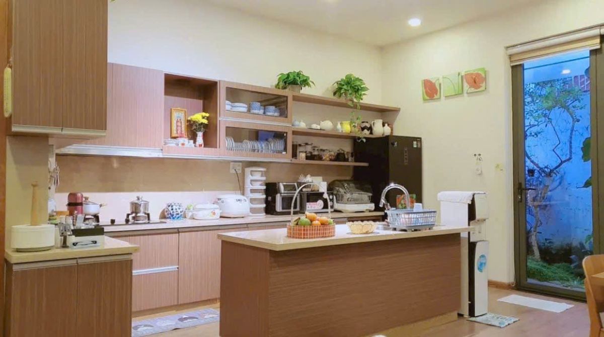 Biệt thự 2 Mặt tiền Cổ Loa - Giá: 17ty