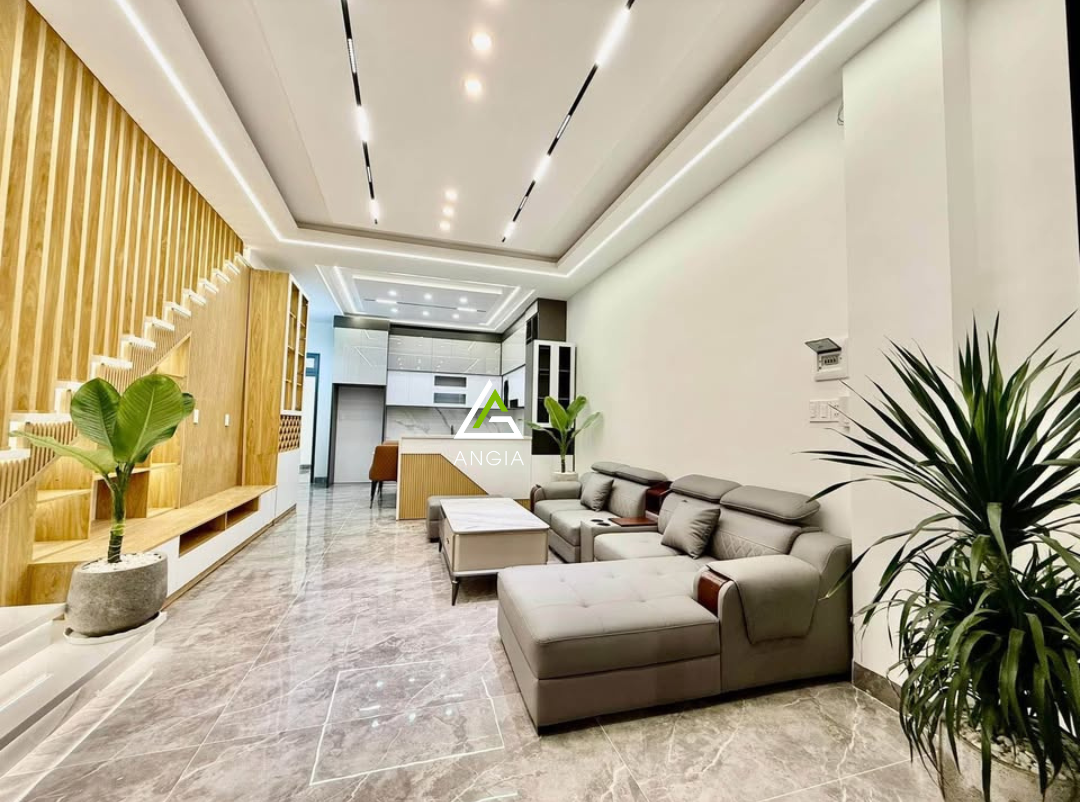 Nhà mặt tiền Cổ Loa - Giá: 9ty