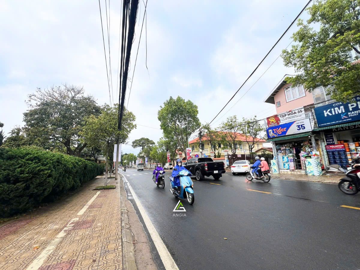 Đất mặt tiền Nguyễn Đình Chiểu - Giá: 42ty8