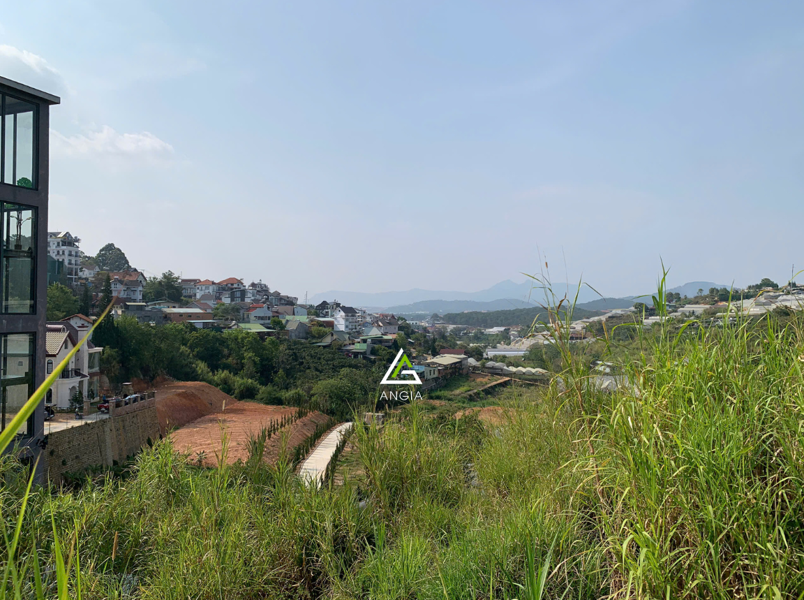 Đất Nam Hồ - Giá: 10ty5