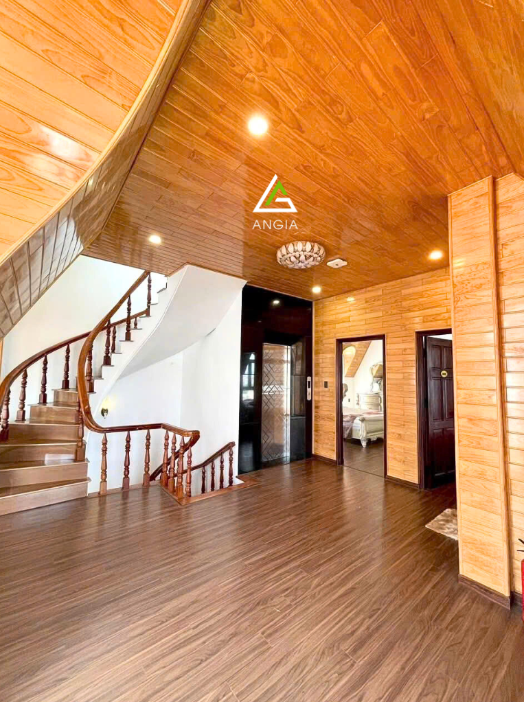 Biệt thự Phù Đổng Thiên Vương - Giá: 23ty