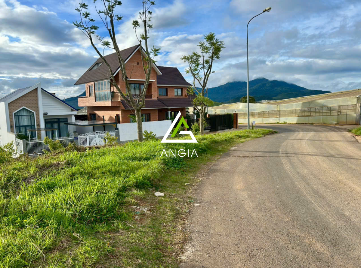 Đất KQH Nguyễn Hoàng - Giá: 4ty5