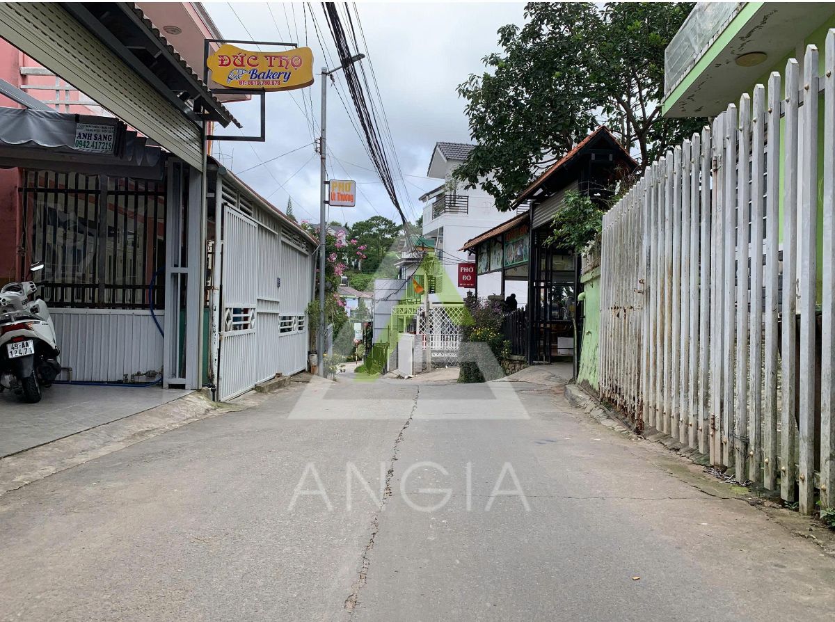 Nhà Ma Trang Sơn - Gía: 4ty5