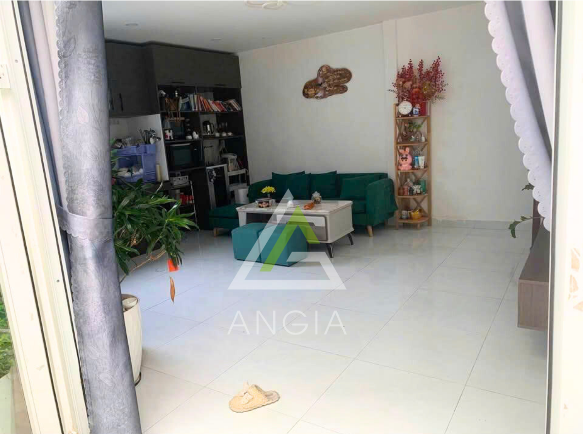 Nhà Ngô Thì Nhậm - Giá: 4ty2