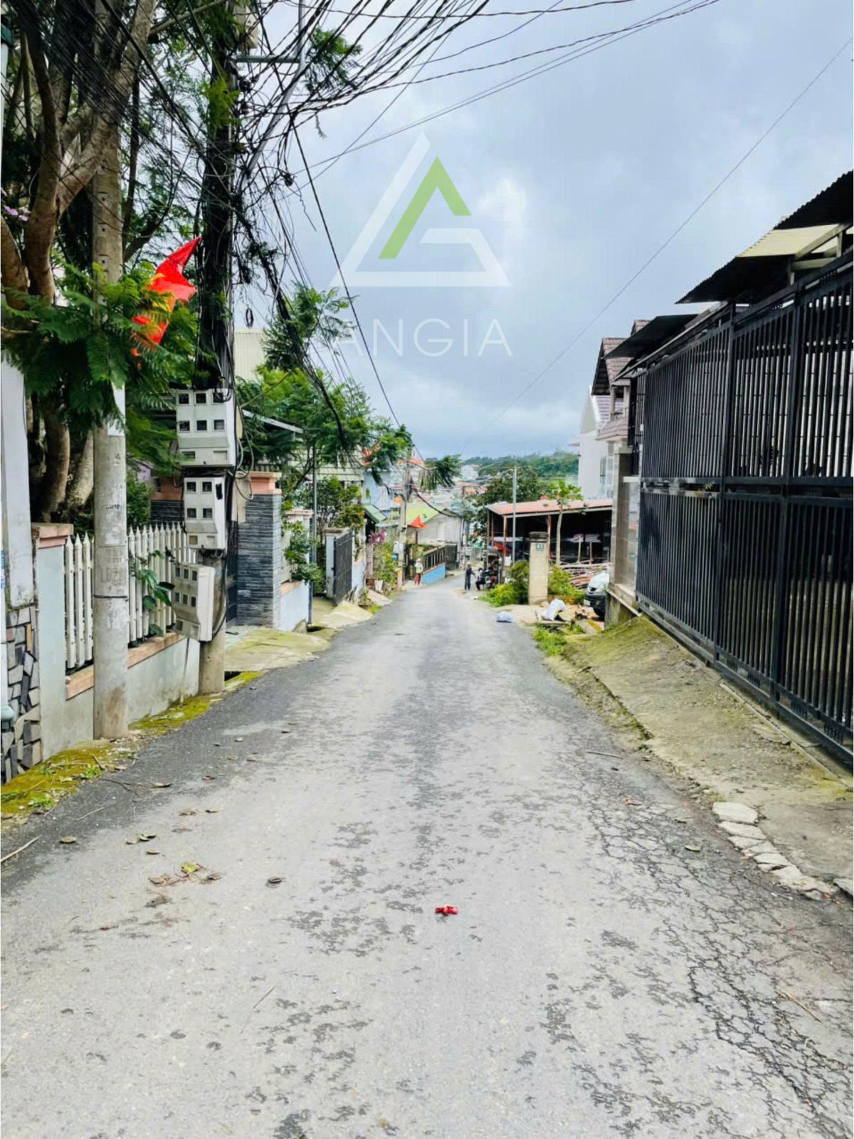 Nhà Lữ Gia  - Giá chốt: 13ty5