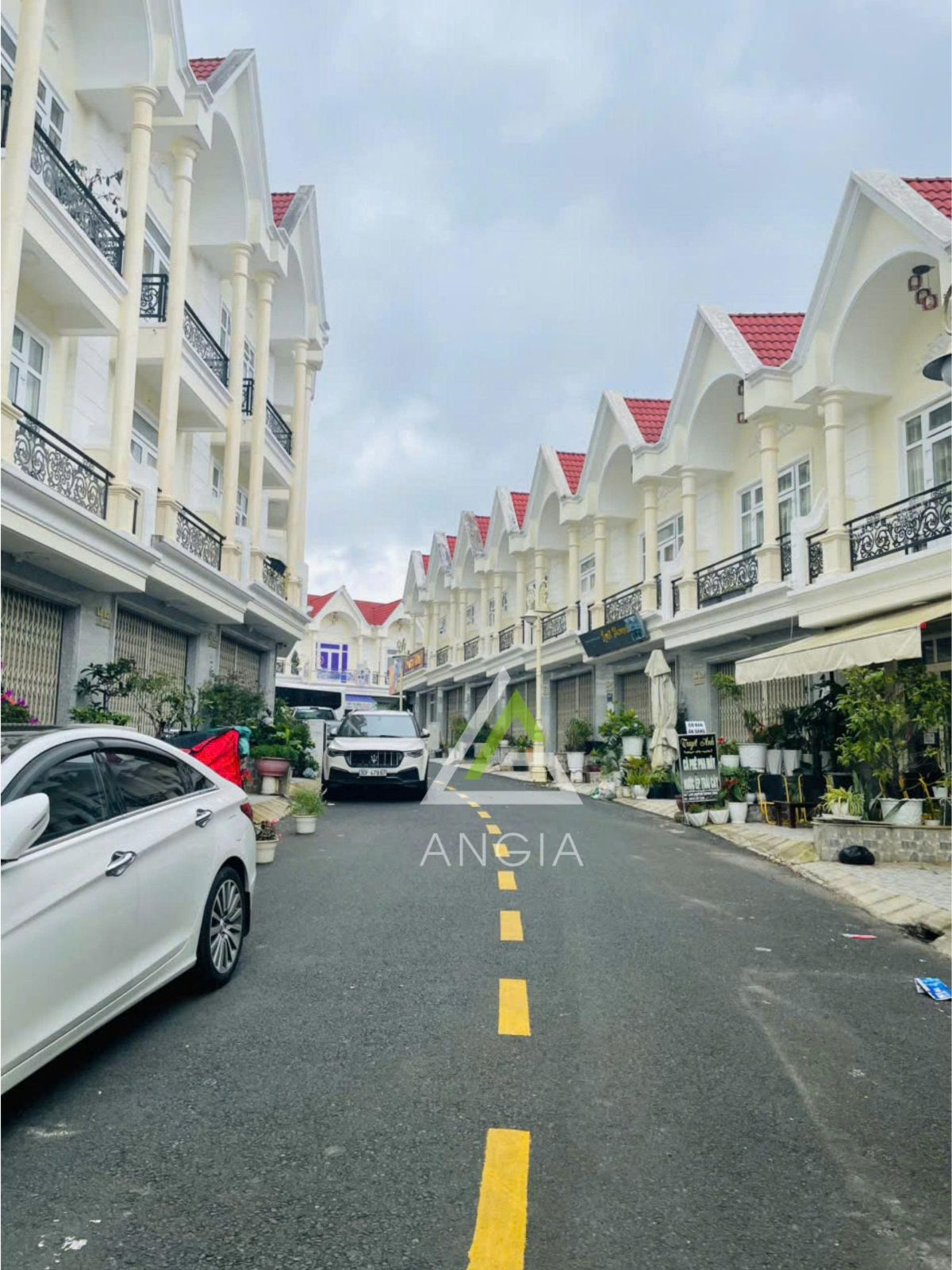 Nhà khu nghỉ dưỡng Golden Hills (Nguyễn Trung Trực) - Gía: 7ty