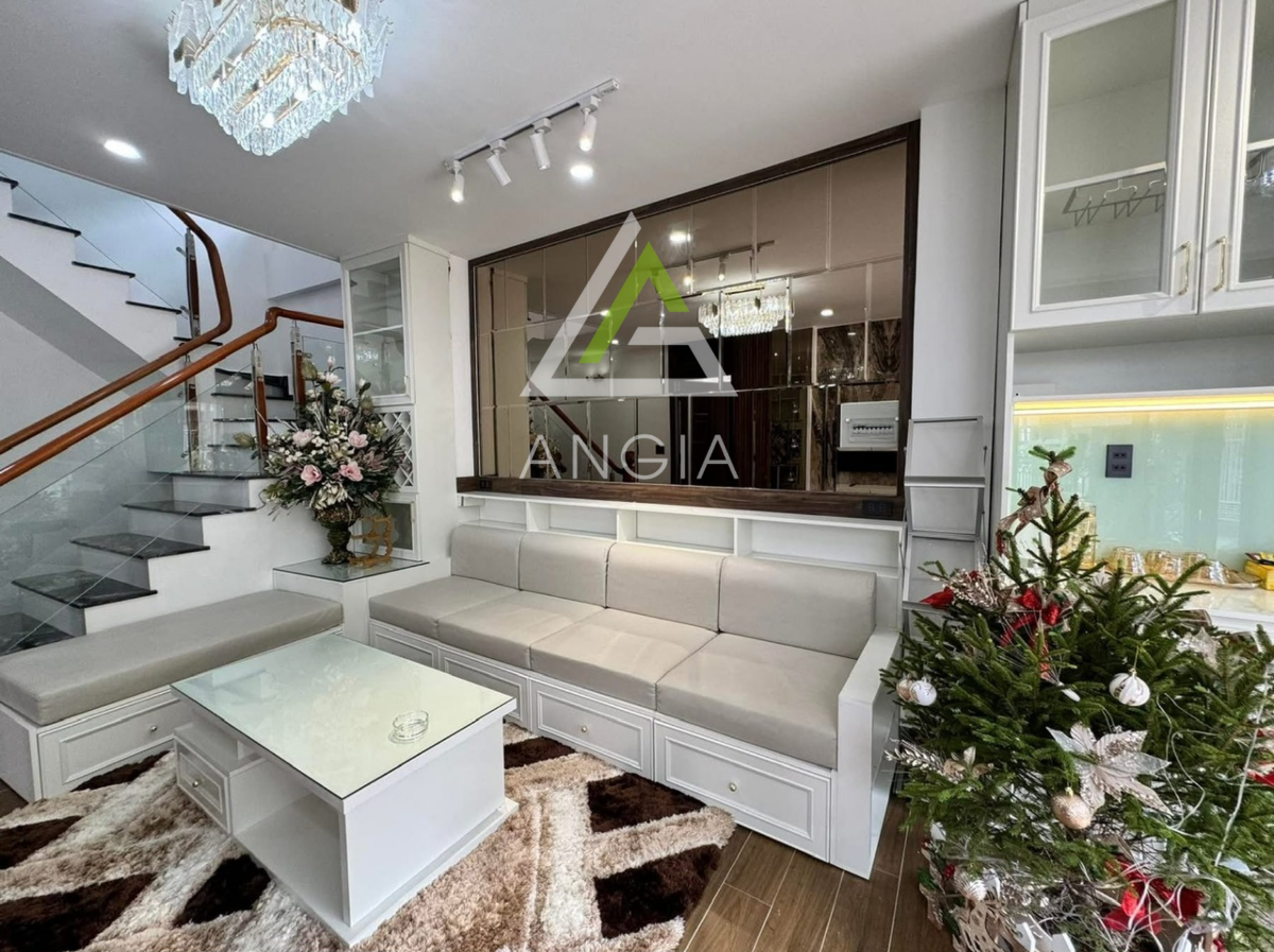 Nhà mặt tiền Hà Huy Tập - Giá: 10ty5