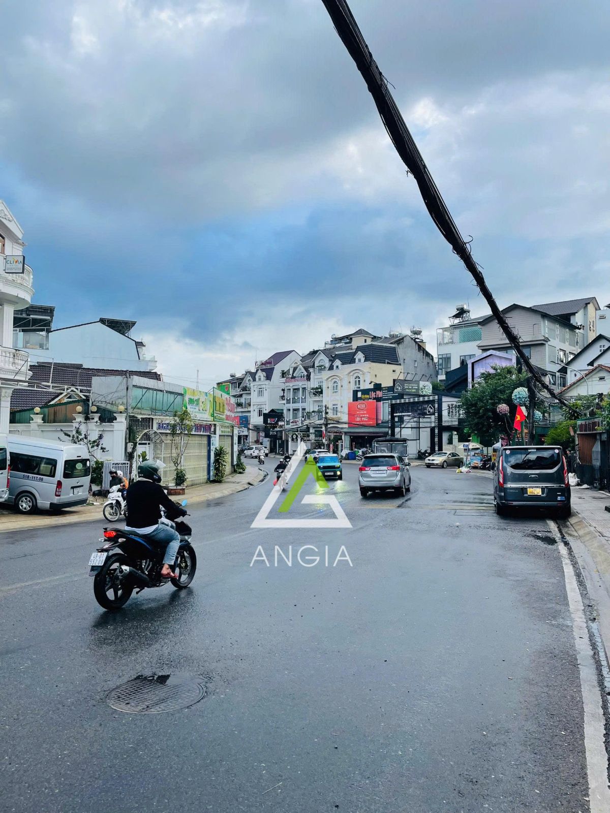 Nhà mặt tiền Nguyễn Trãi - Giá: 25ty