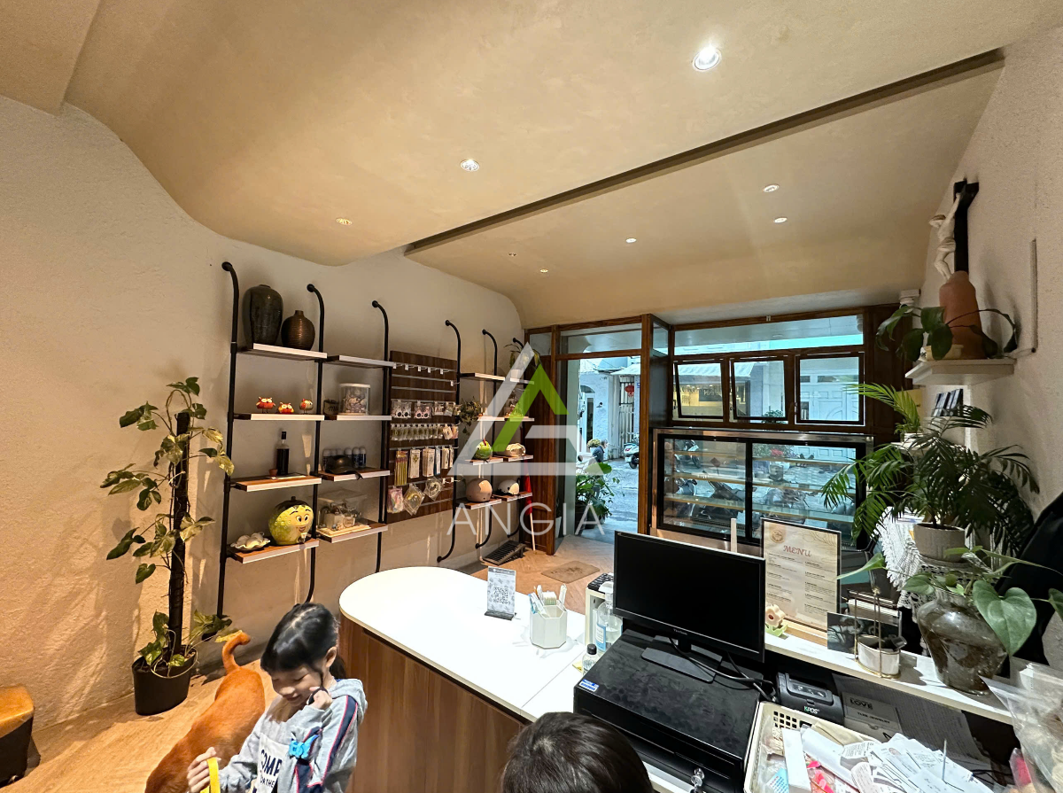 Nhà KQH Hoàng Văn Thụ - Giá: 8ty7