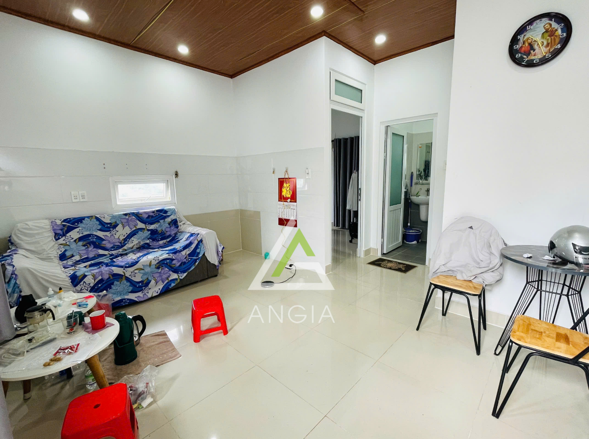 Nhà Ngô Quyền - Giá: 6ty5