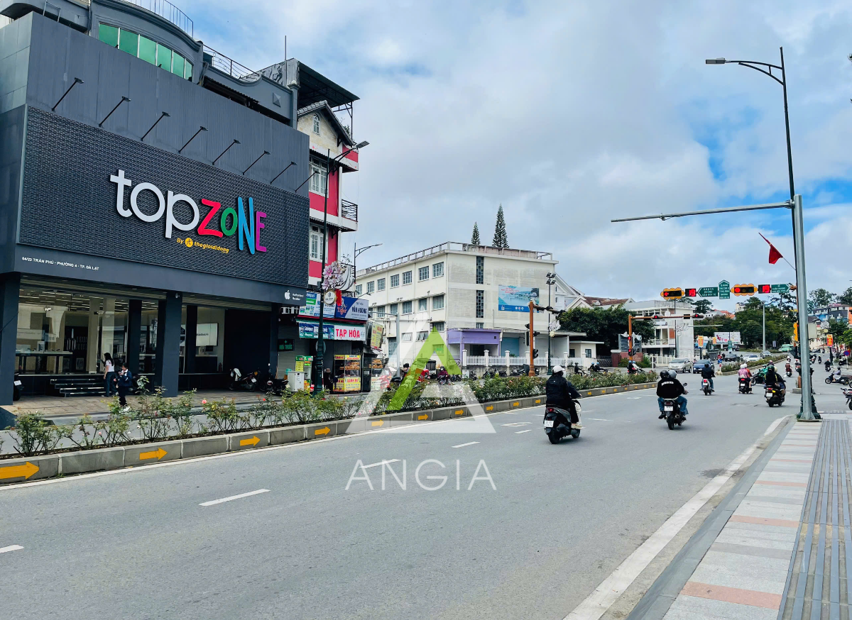 Nhà Trần Phú - Giá: 4ty350