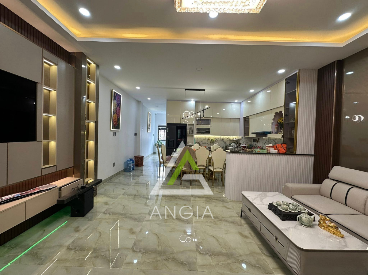 Nhà mặt tiền Nguyễn Đình Chiểu - Giá: 23ty5