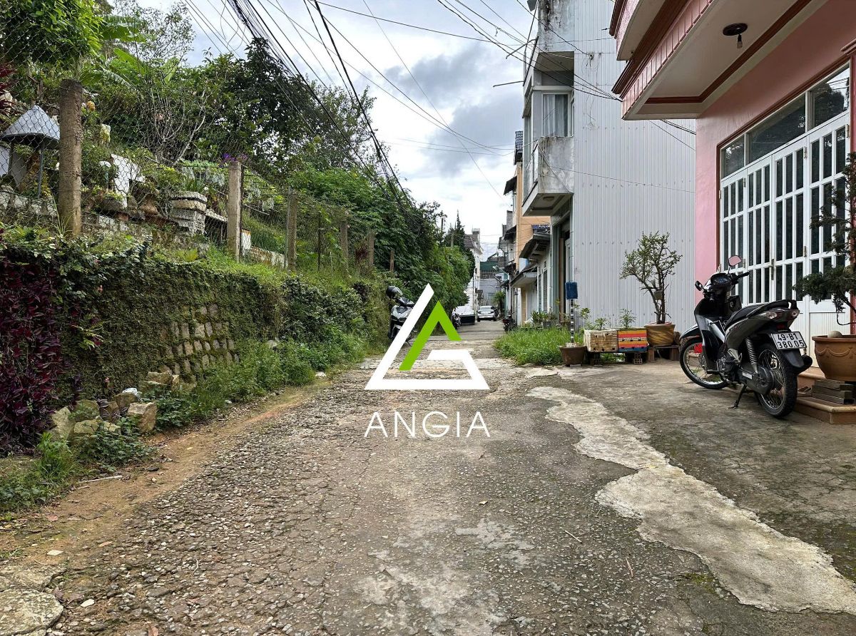 Nhà Mai Hoa Thôn - Giá: 8ty5