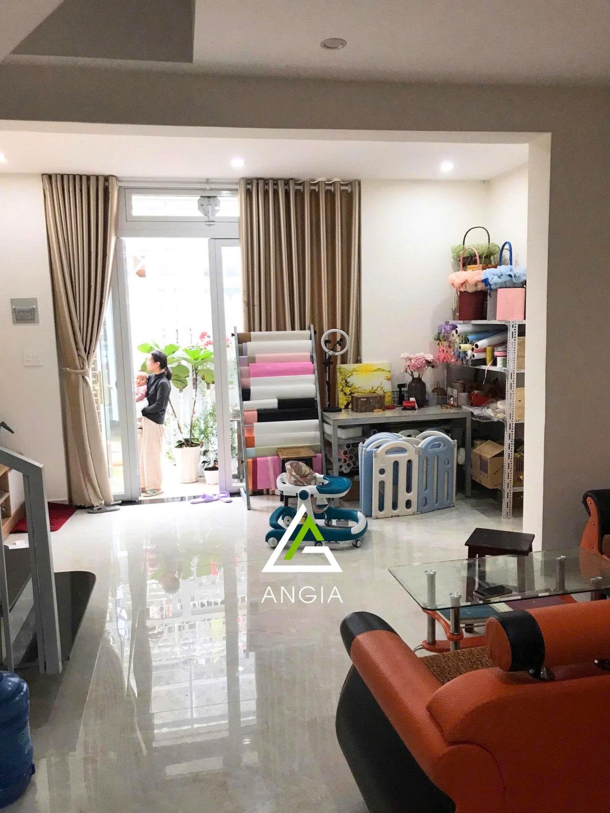 Nhà Nguyễn Trung Trực - Giá: 4ty250