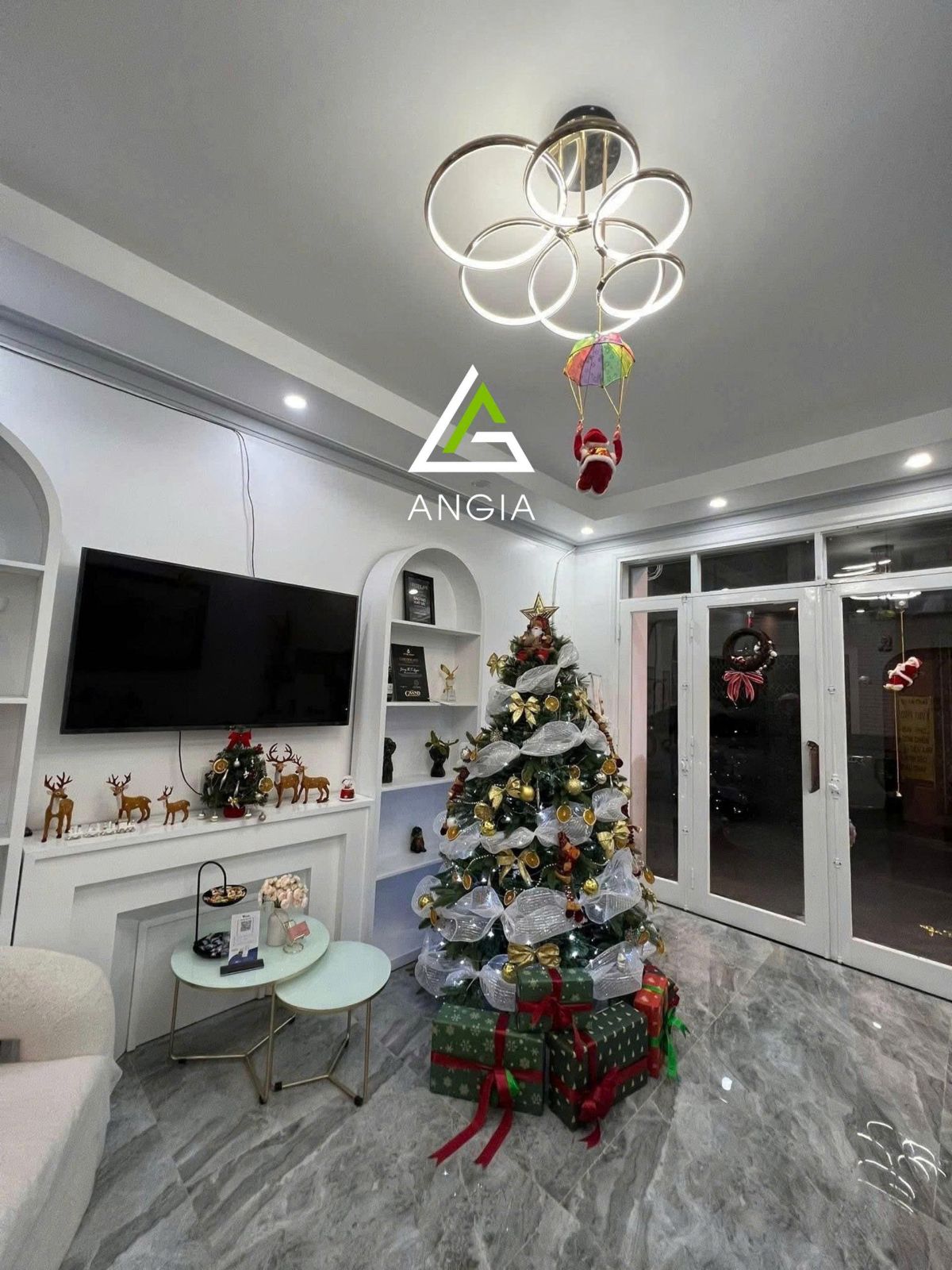 Nhà mặt tiền Nguyễn Lương Bằng - Giá: 10ty9