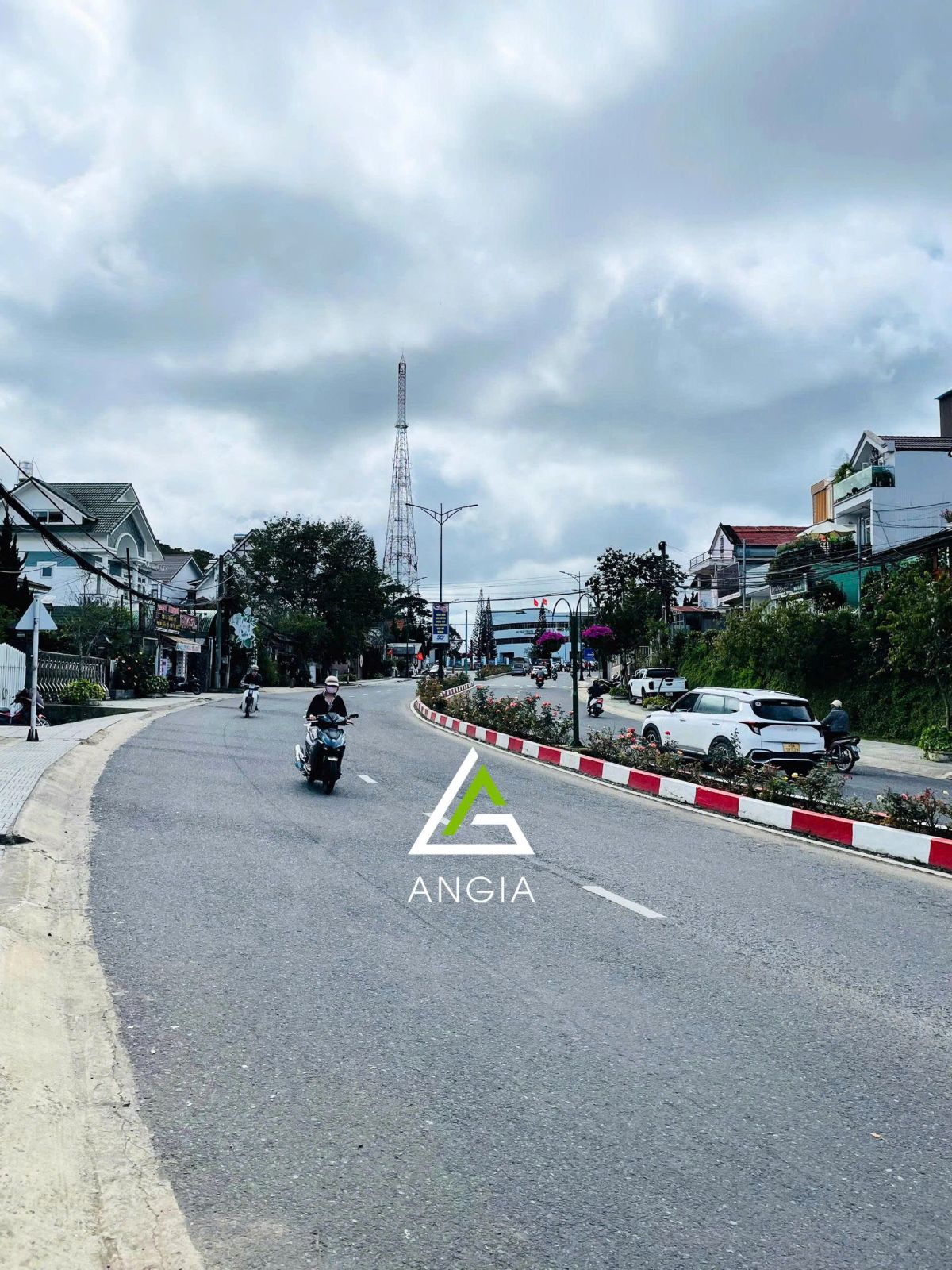Nhà Hồ Tùng Mậu - Giá: 5ty8
